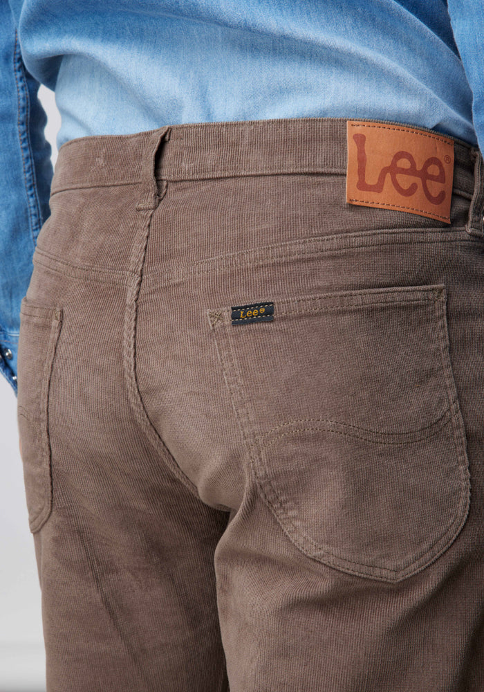 Pantalón Hombre Daren Regular Straight Fit Cotelé Vintage Brown
