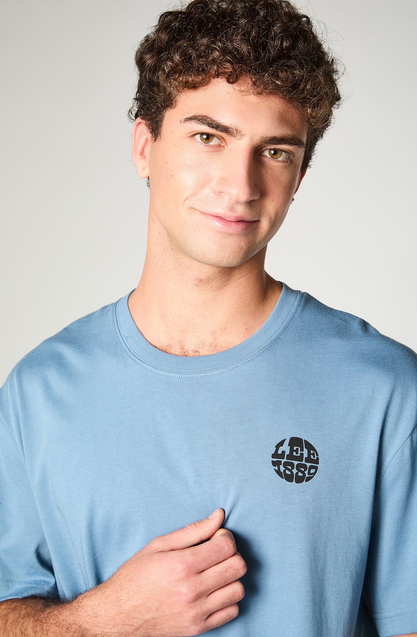Polera Hombre Lee 1889 Light Blue
