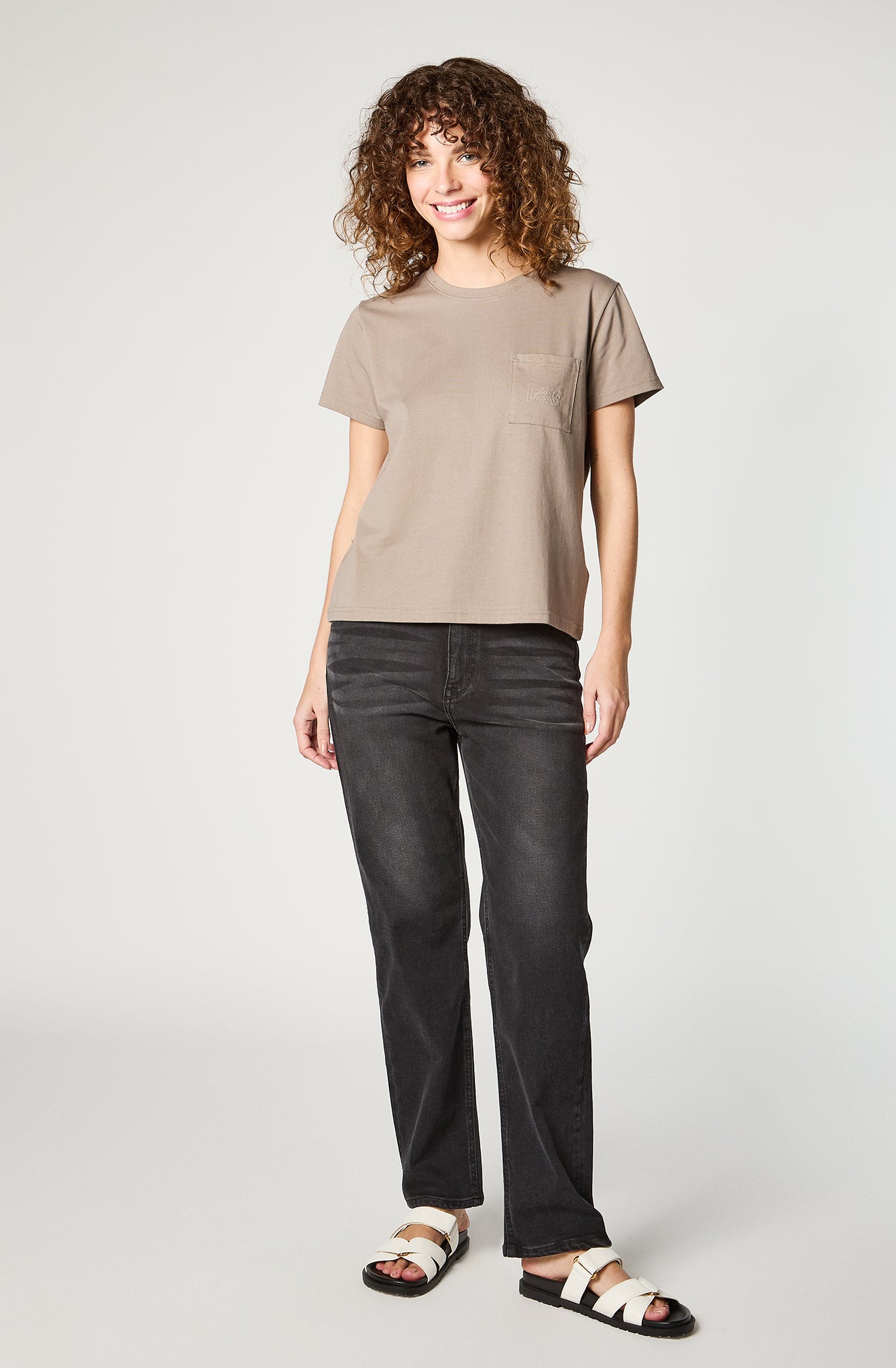 Polera Mujer One Pocket Embroidery Café