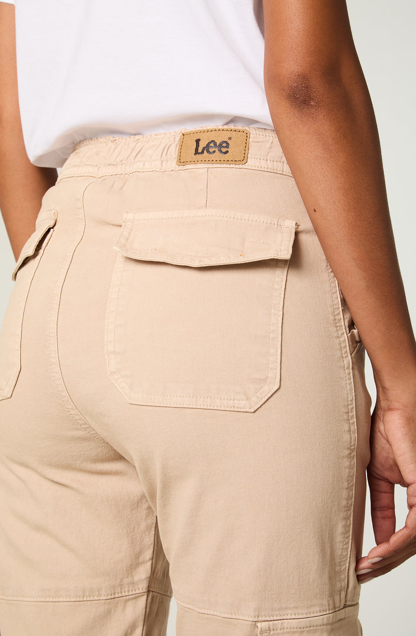 Pantalon Mujer Lee Cargo Beige