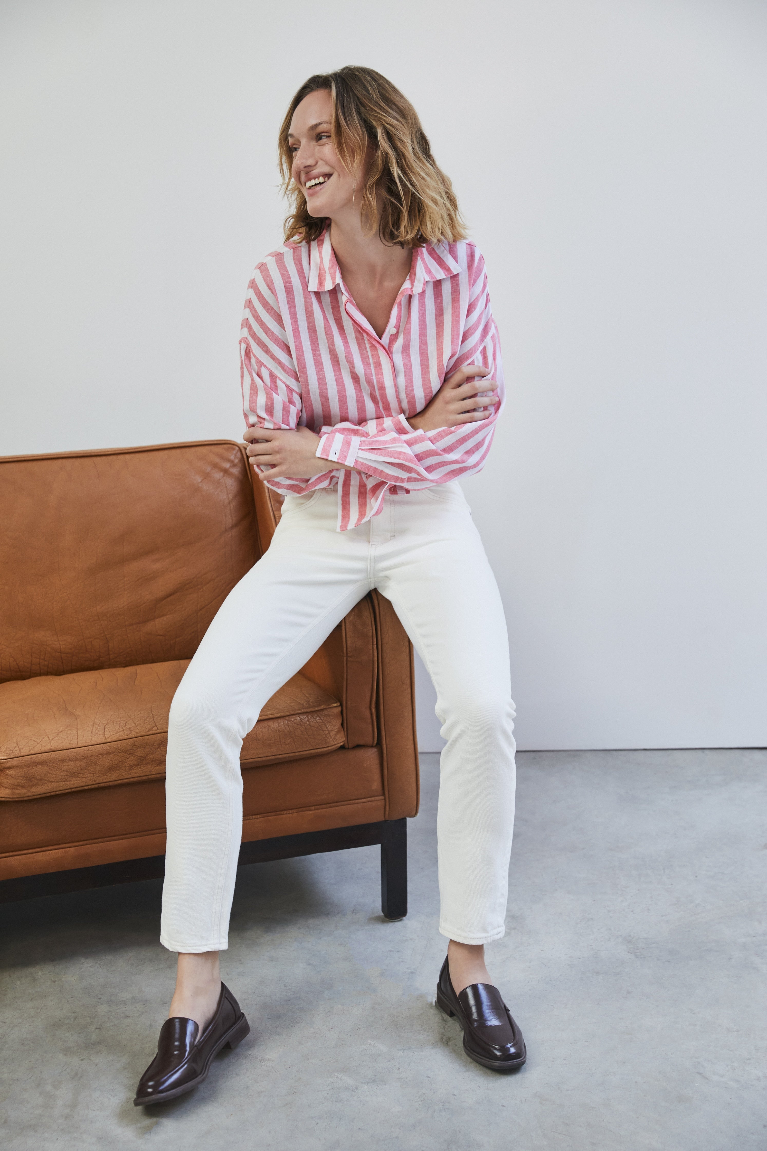 Jeans Mujer Tiro Alto Carol Straight Fit Ecru II