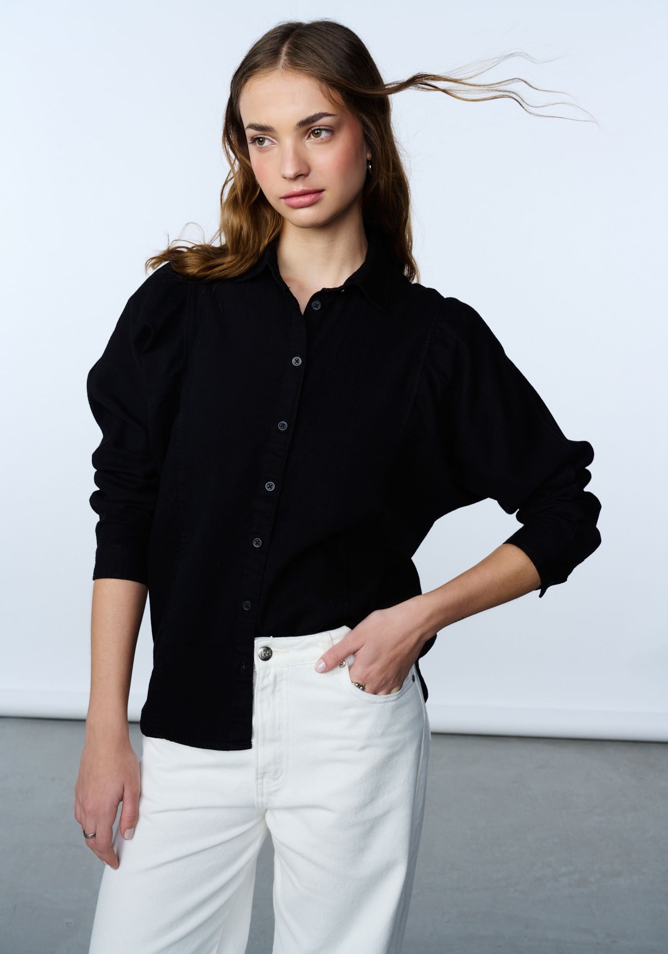 Blusa Mujer Volume Sleeve Shirt Black Yonder