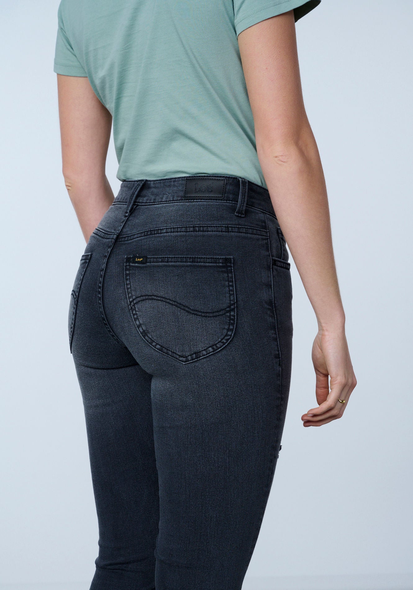 Jeans Tiro Alto Scarlett High Skinny Fit Black