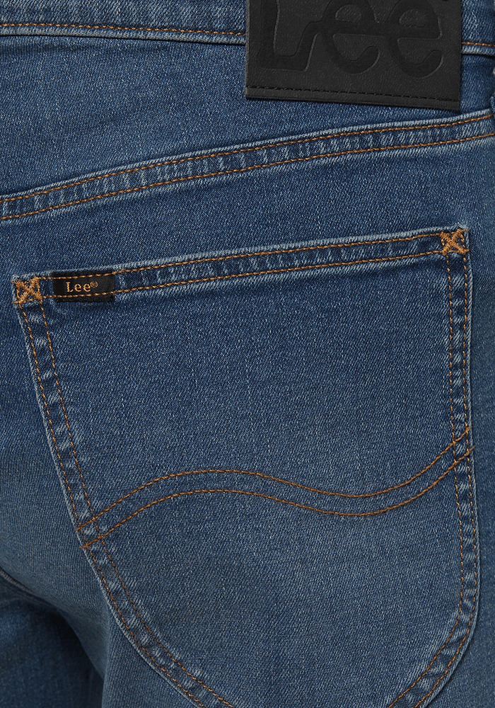 Jeans Hombre Daren Regular Fit Mid Worn Tinted