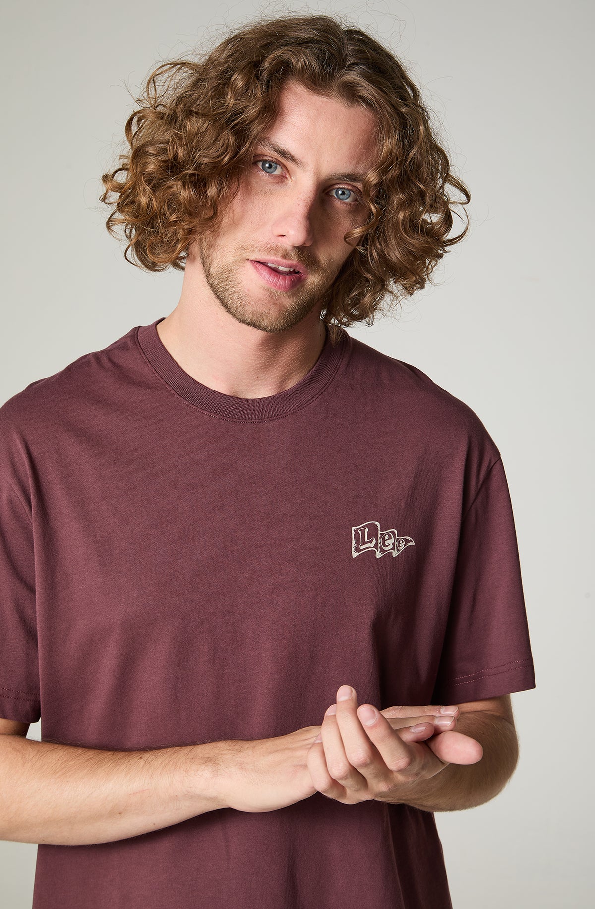 Polera Hombre Cuello Redondo Manga Corta Regular Fit Burdeo