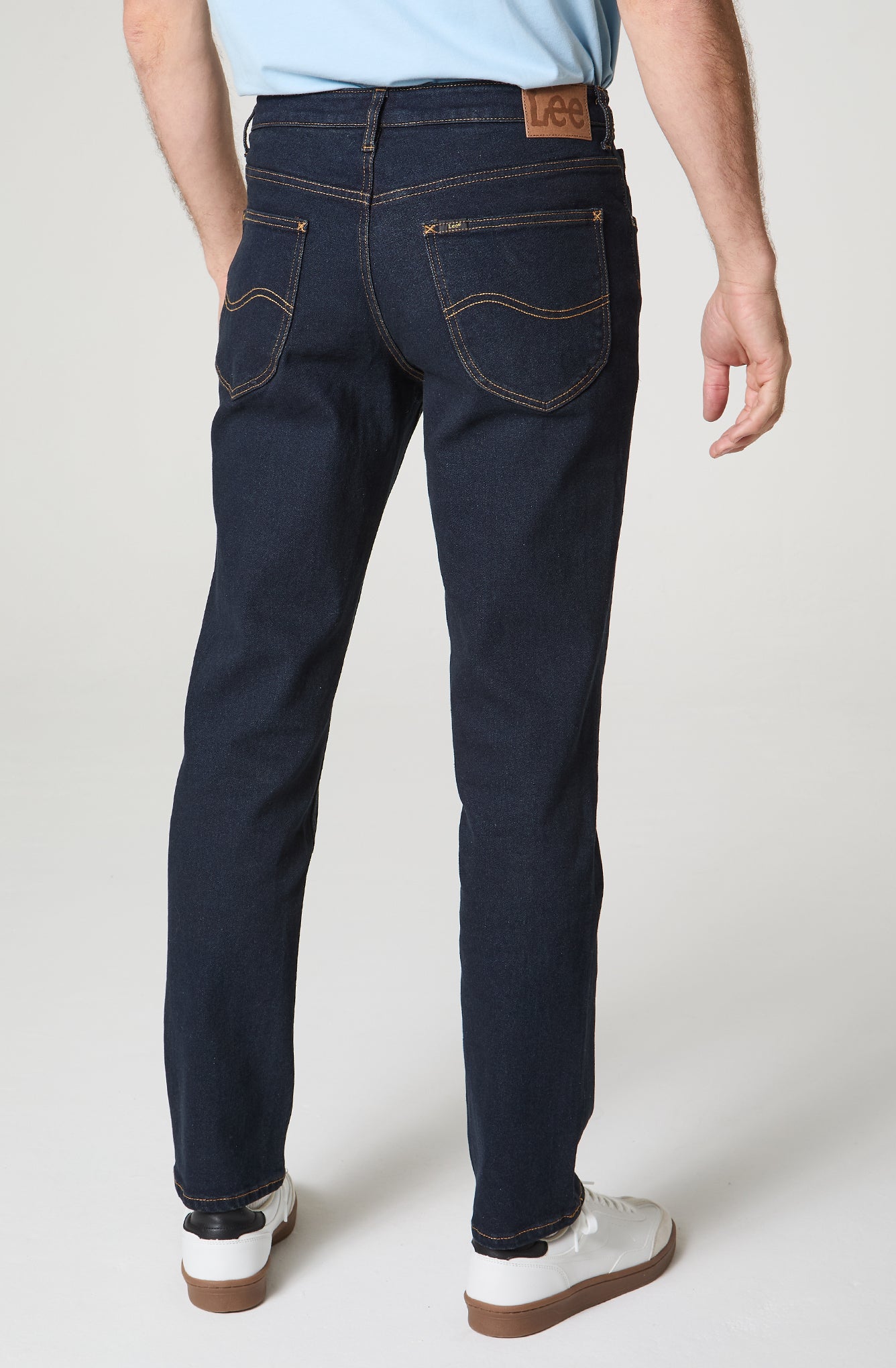 Jeans Hombre 5 Bolsillos Regular Straight Fit