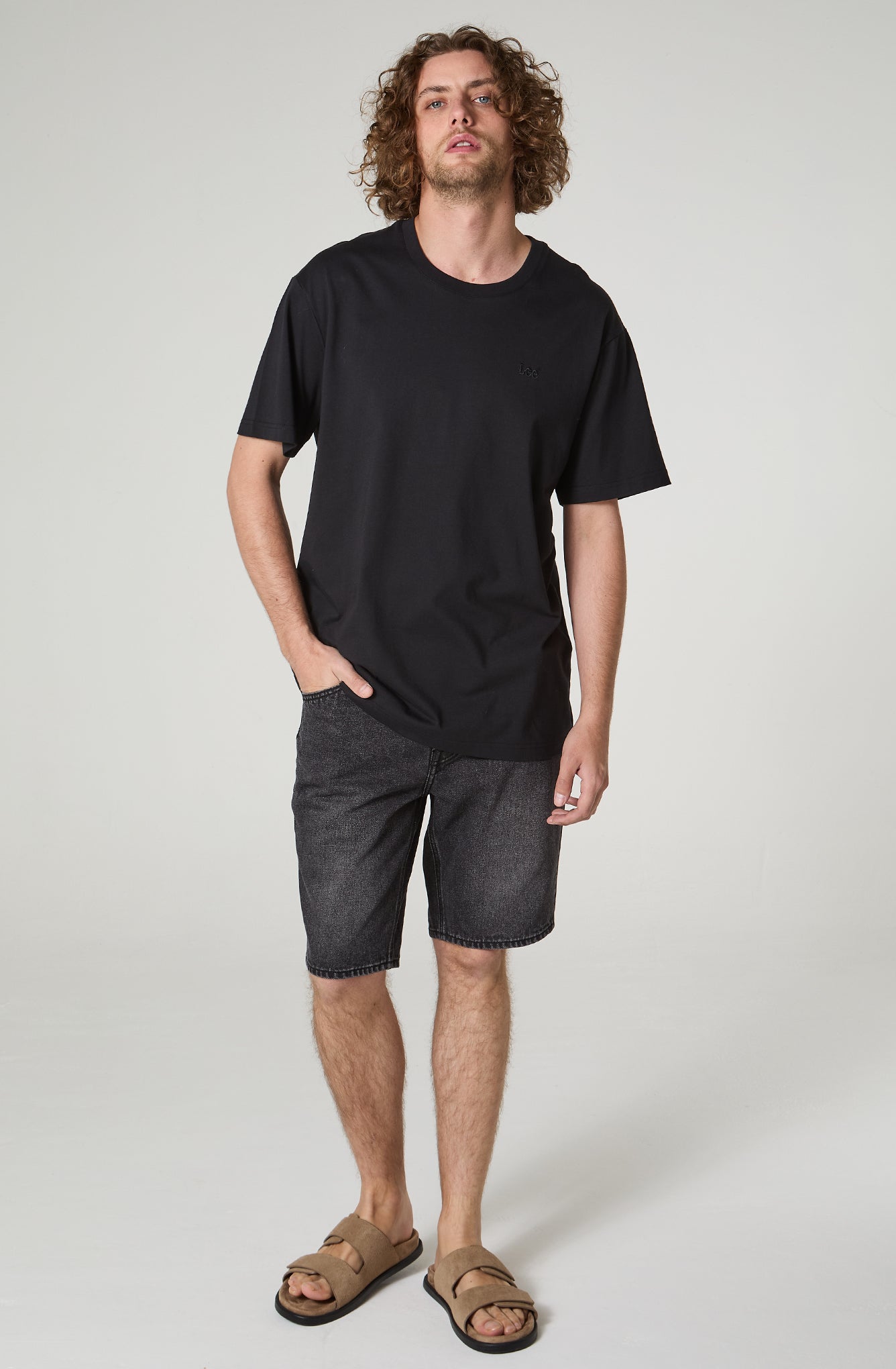 Polera Hombre Regular Fit Bordado Negro