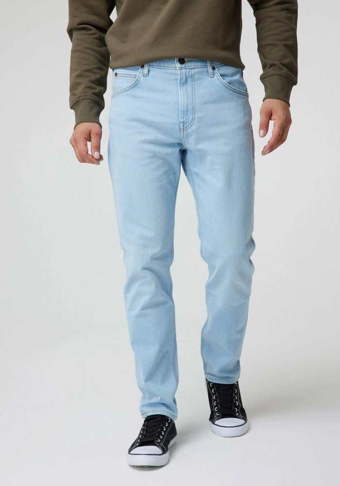 Jeans Hombre Austin Regular Tapered Fit Light Alton