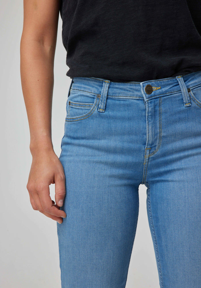 Jeans Mujer Marion Straight Fit Mid Blue