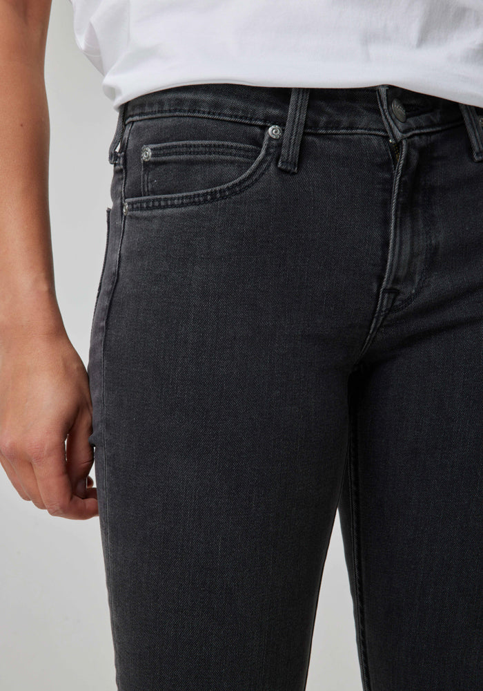Jeans Mujer Scarlett Skinny Fit Black Mid Stone