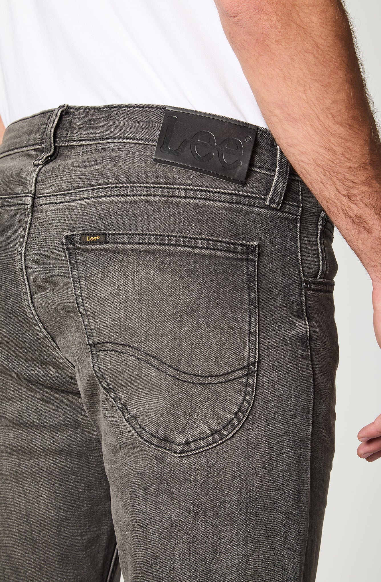 Jeans Hombre Luke Slim Tapered Fit Black Washed