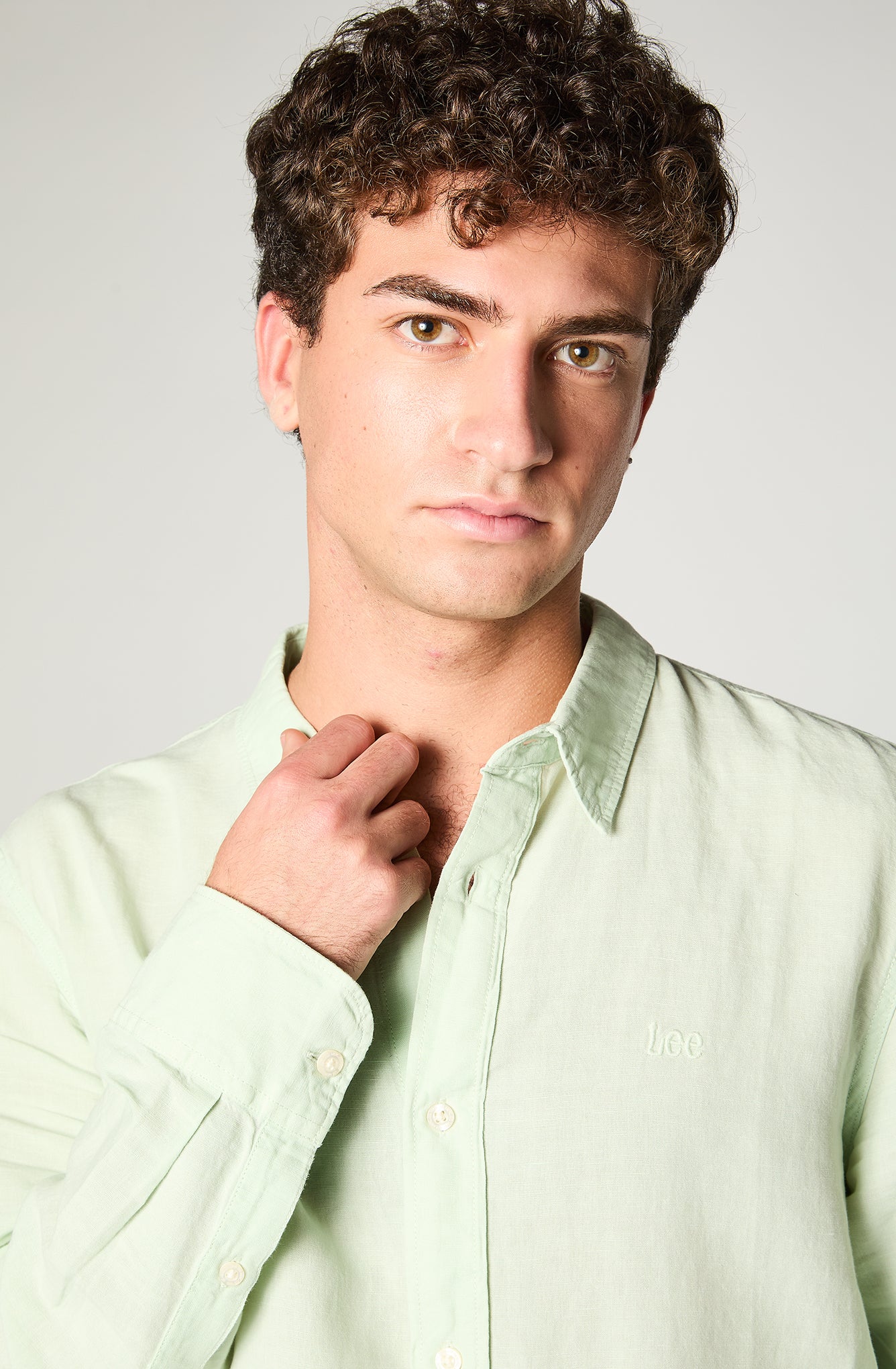Camisa M/L Hombre Patch Clean Linen Verde