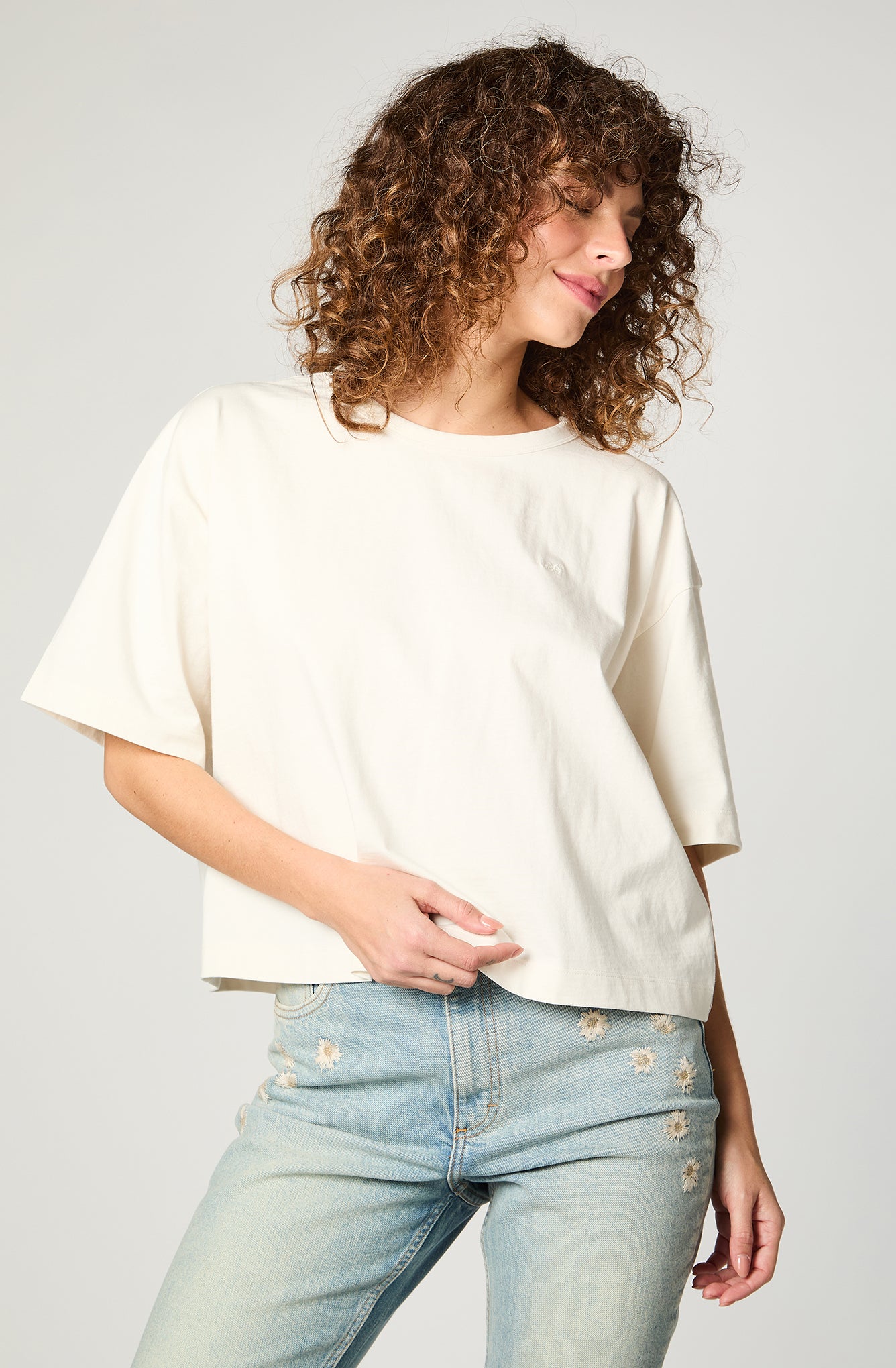 Polera Mujer Little Embroidery Tee Ecru