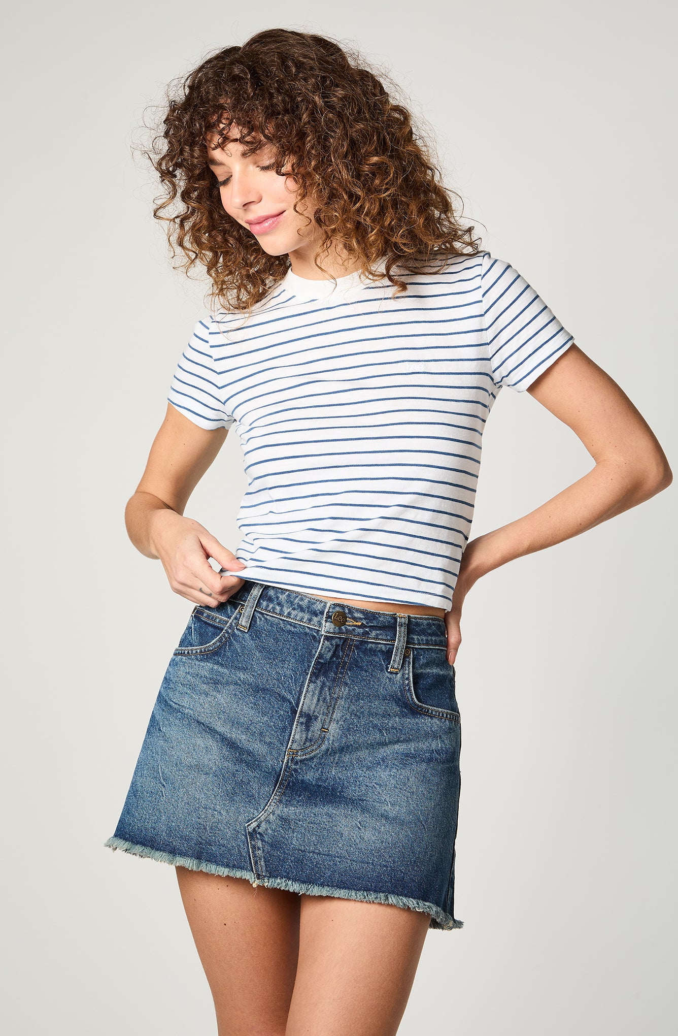 Polera Mujer Cropped Tee White Indigo Stripe