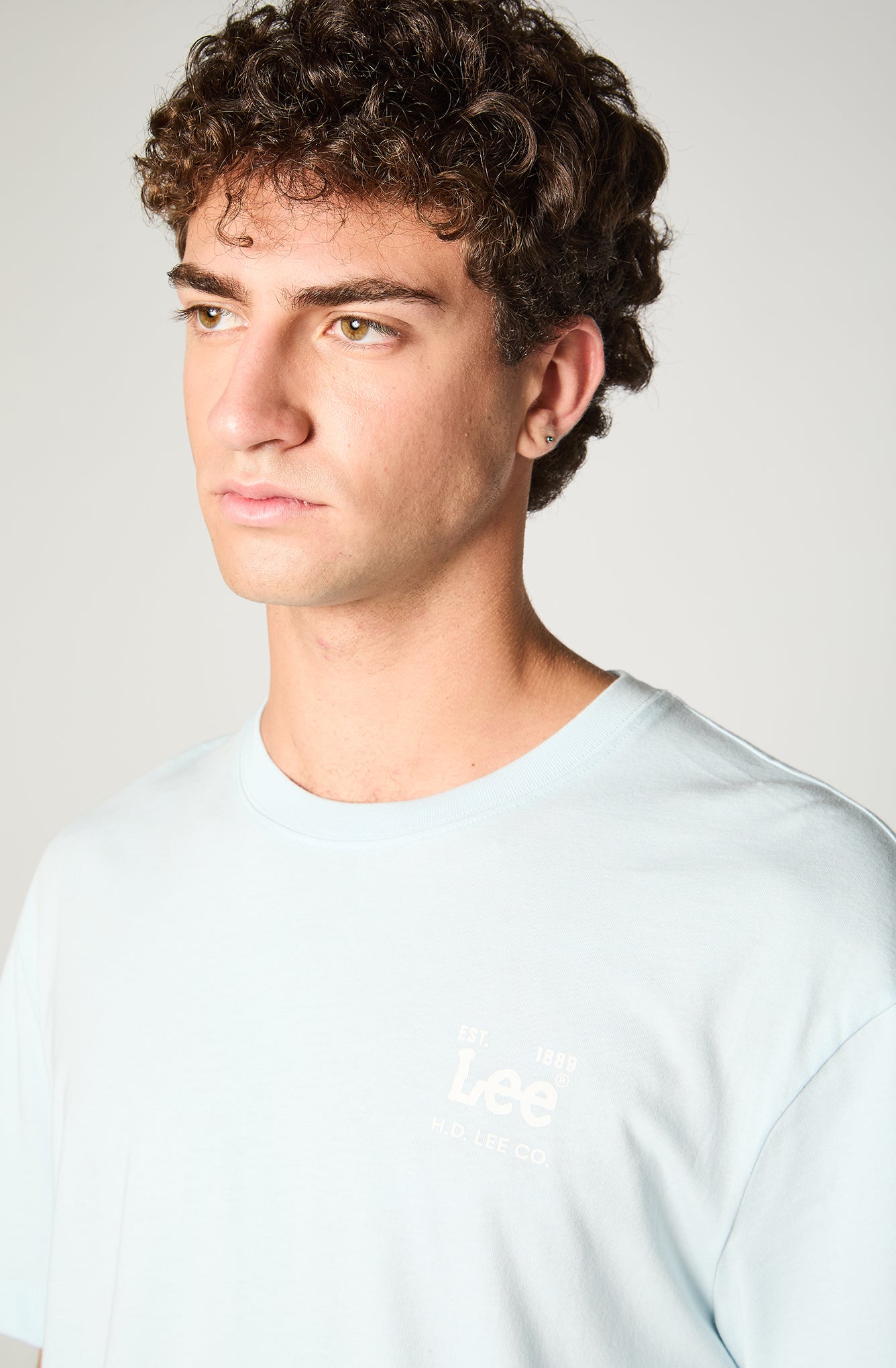 Polera Hombre Lee Basics Celeste