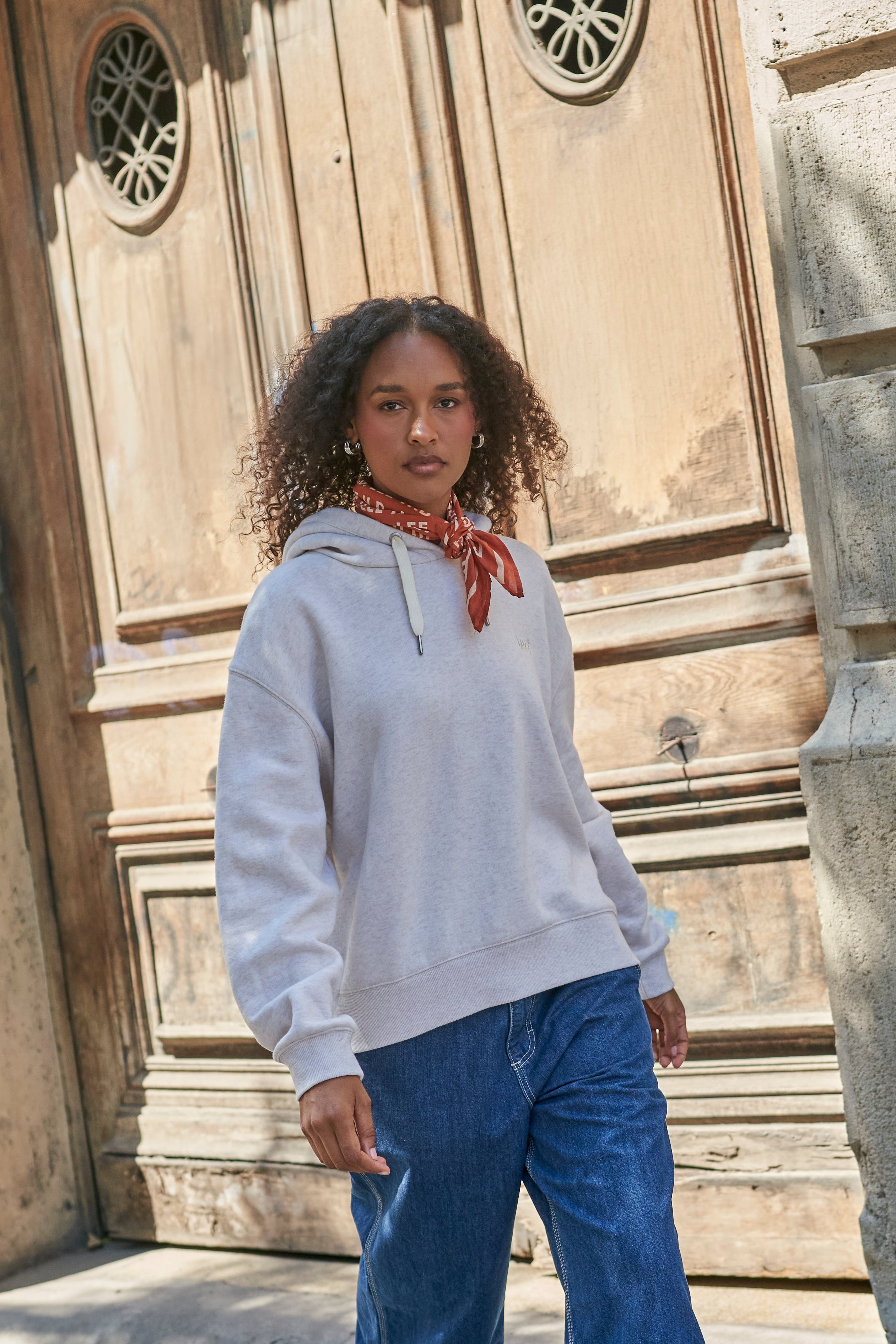 Poleron Mujer Regular Ecru Hoodie