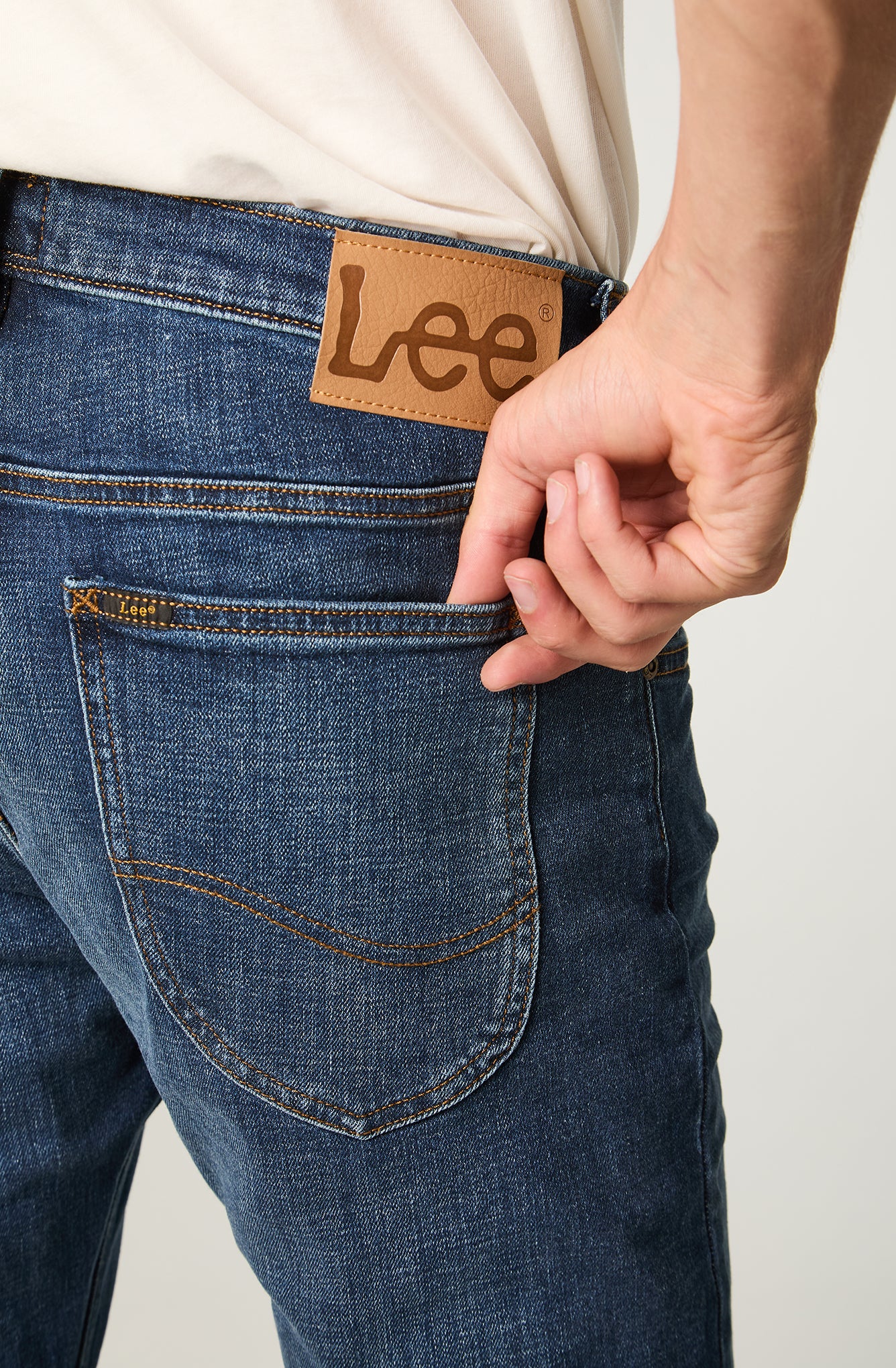 Jeans Hombre Luke Slim Tapered Fit Dark Washed