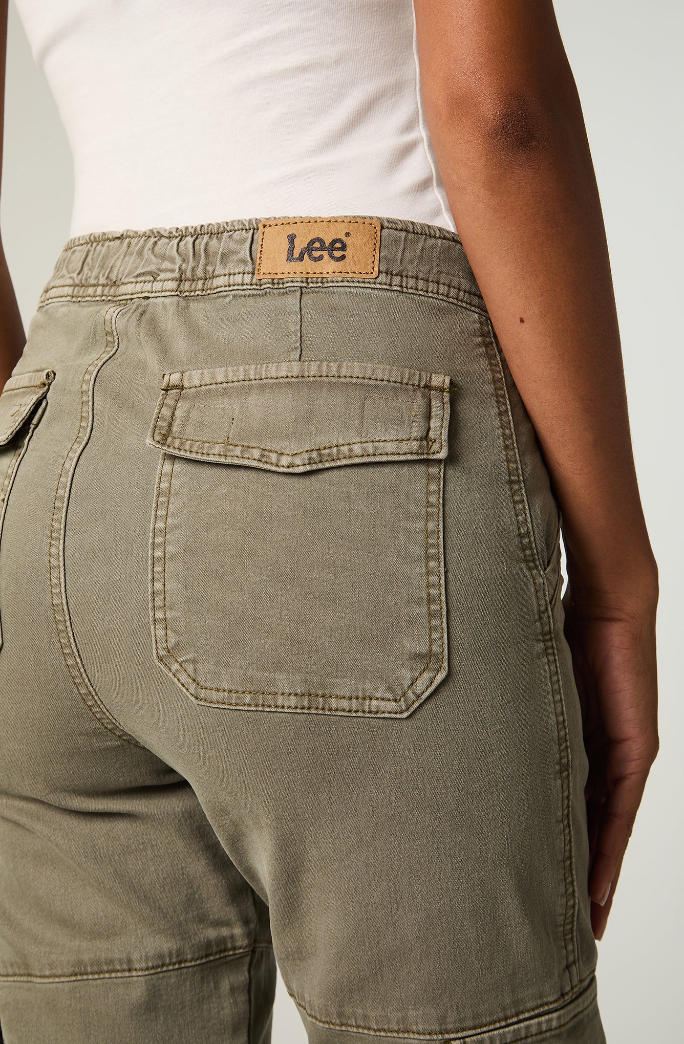 Pantalón Mujer Cargo Verde