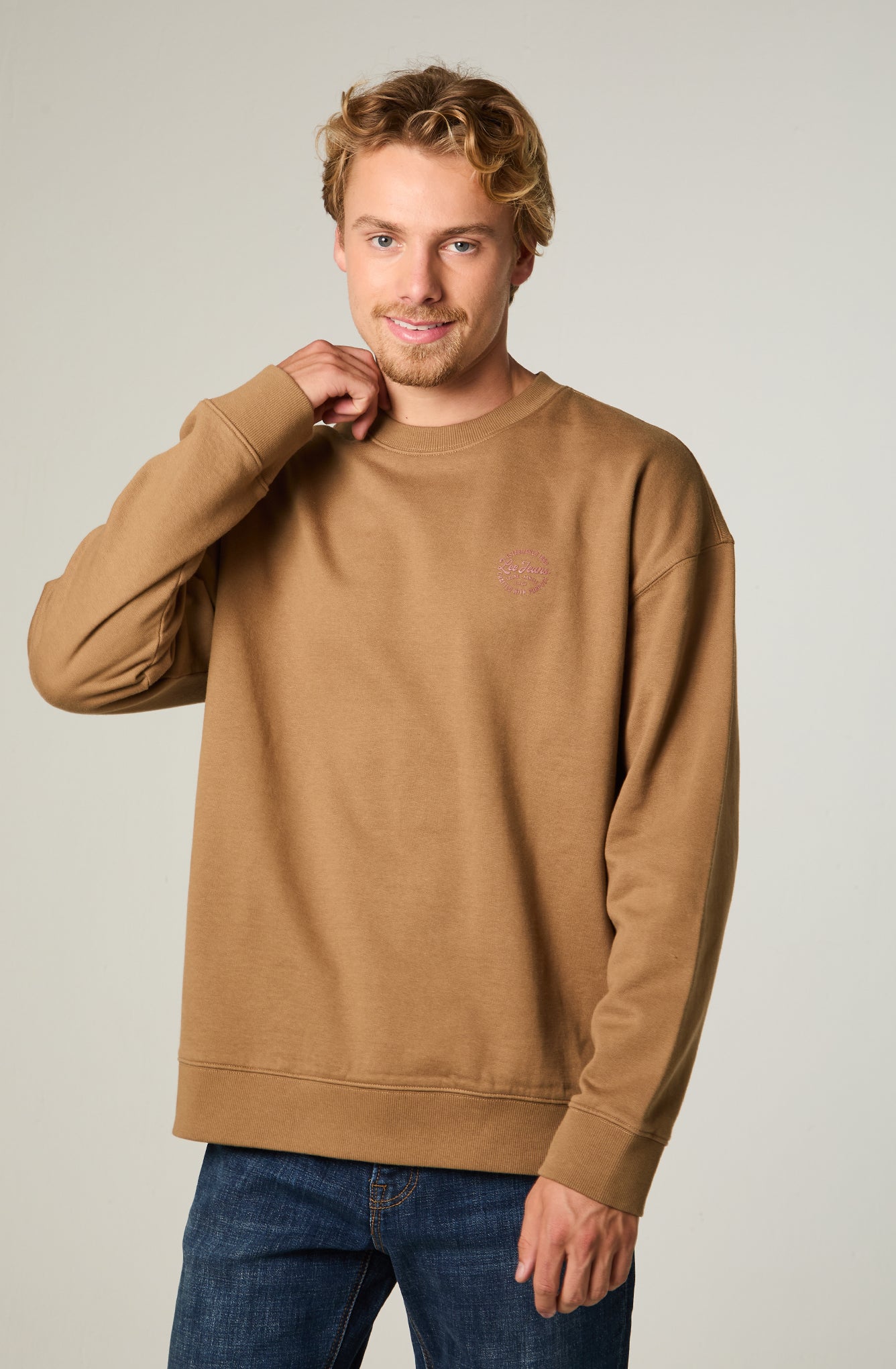 Poleron Hombre Regular Camel Crew