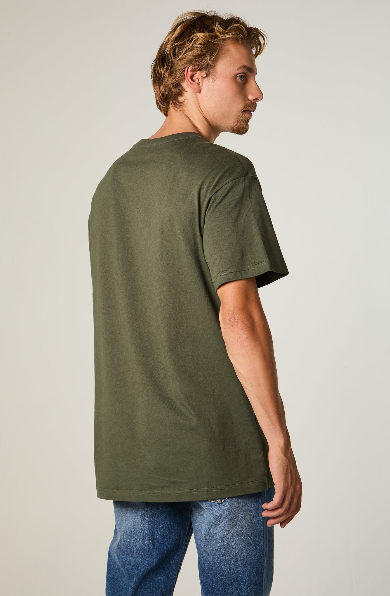 Polera Mc Hombre Regular Verde Bordado