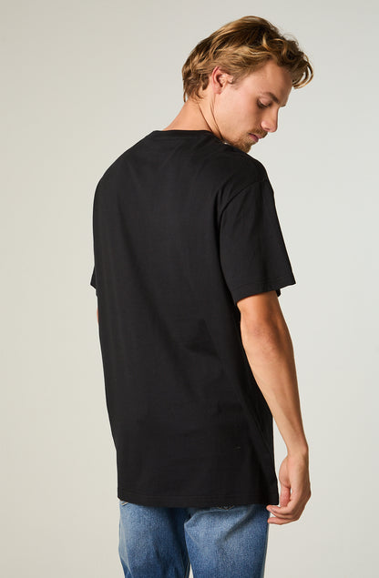 Polera Mc Hombre Regular Negro Bordado