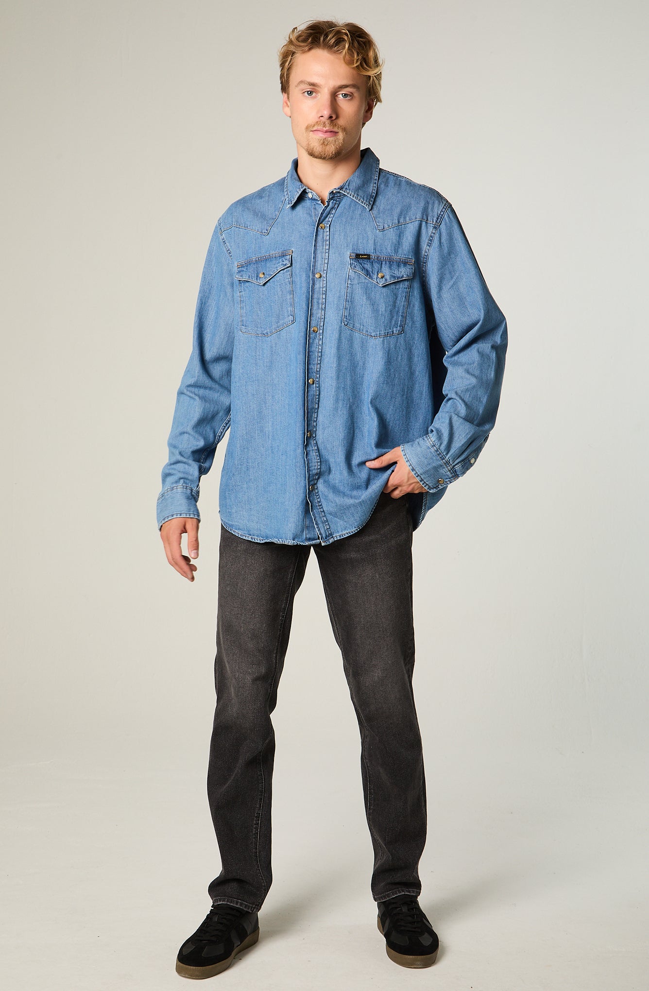 Jeans Hombre Straight Tiro Medio Gris Oscuro Daren