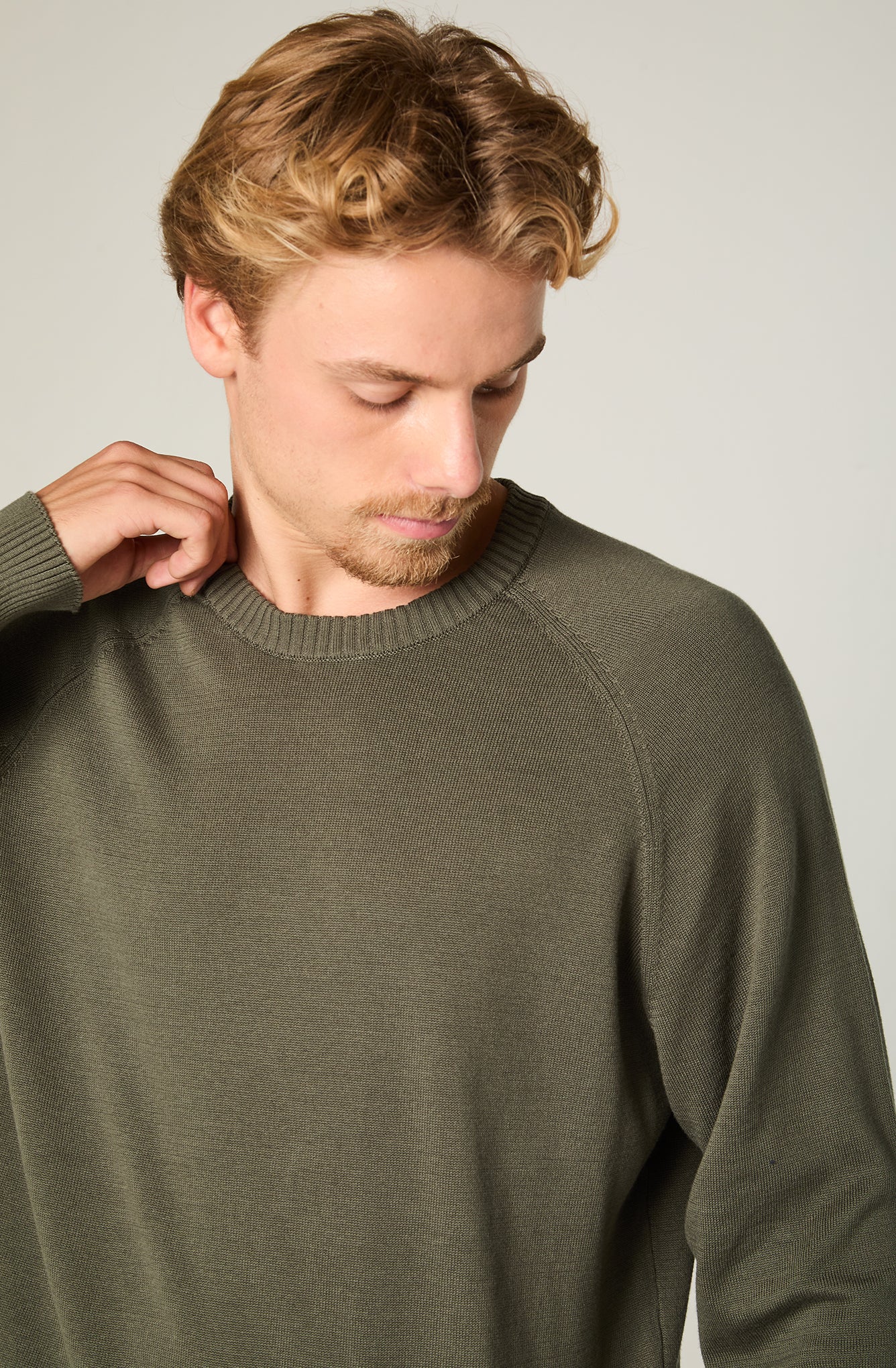 Sweater Hombre Regular Ecru Pocket Tee