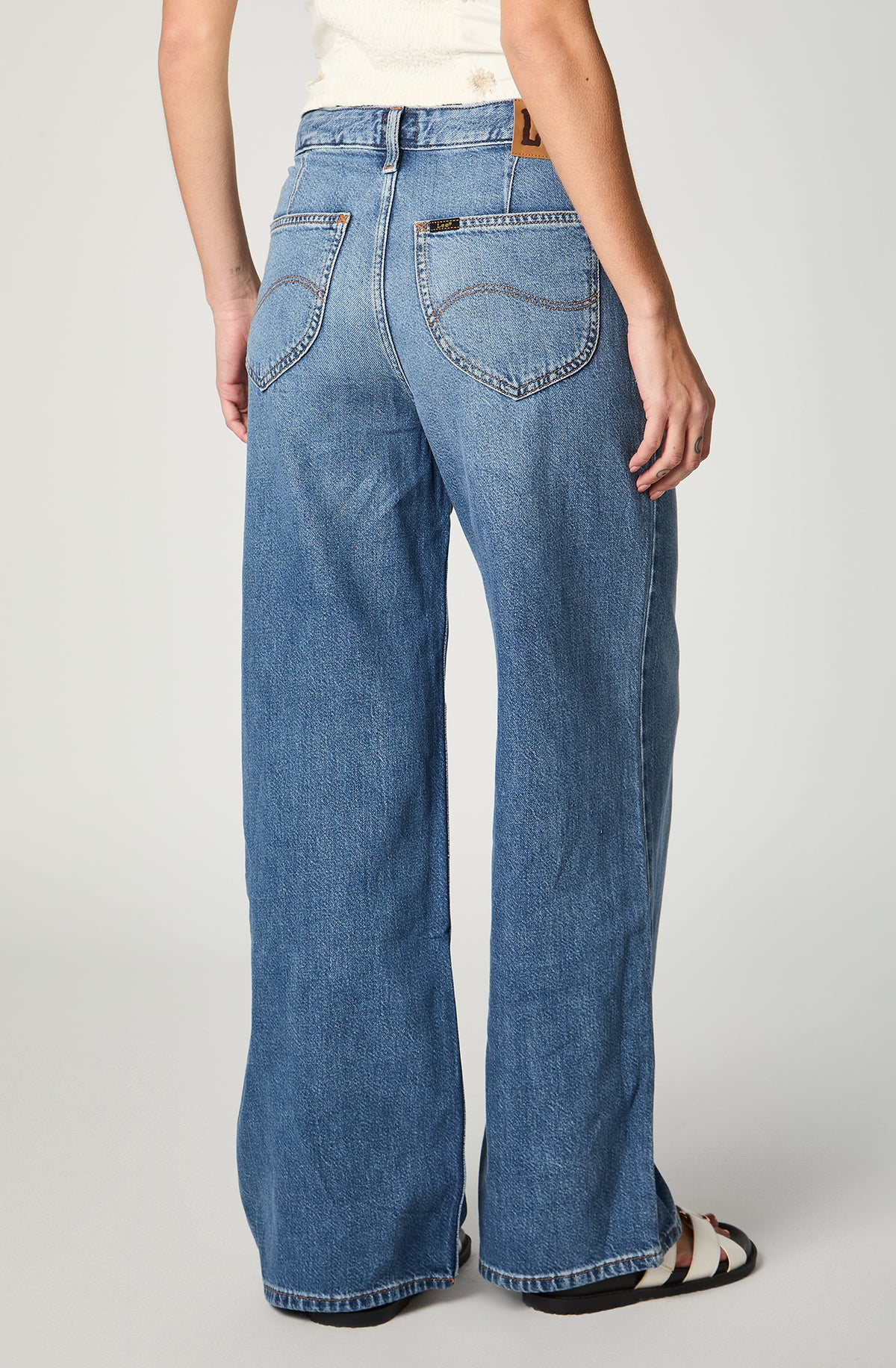 Jeans Tiro Alto Stella A Line Relaxed Fit Darkest Dawn