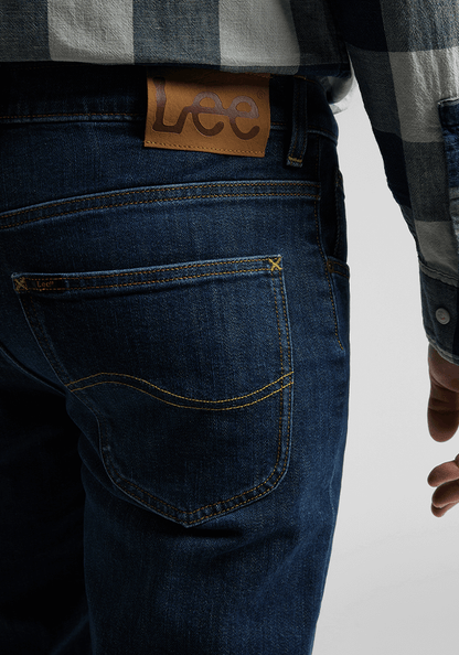 Jeans Hombre Brooklyn Classic Straight Fit Dark Mid Backer