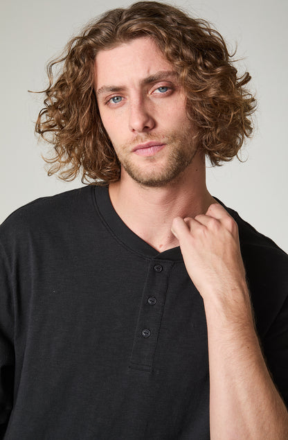 Polera Hombre Henley Regular Fit Negro