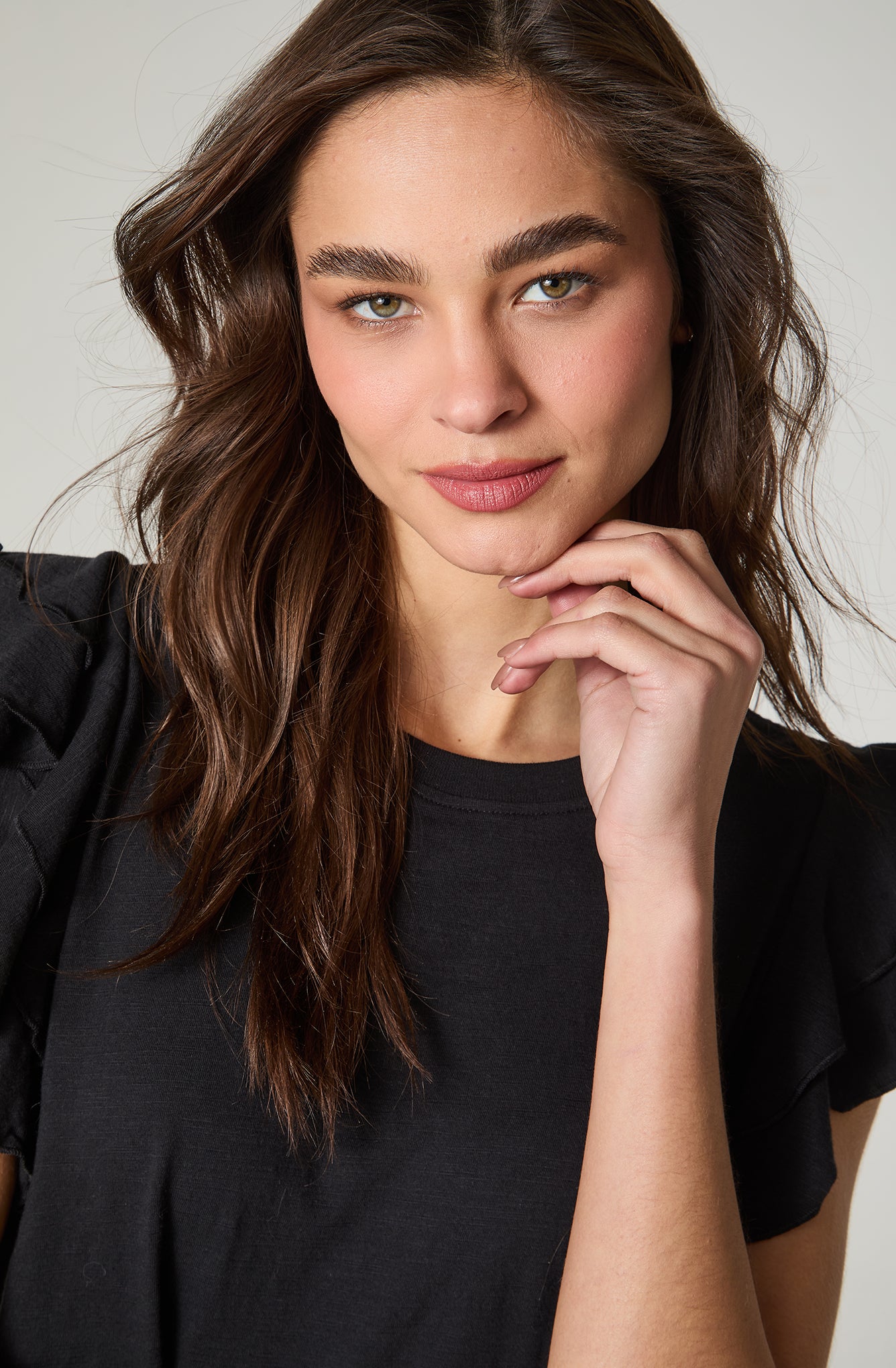 Polera Mujer Con Vuelos Regular Fit Negro