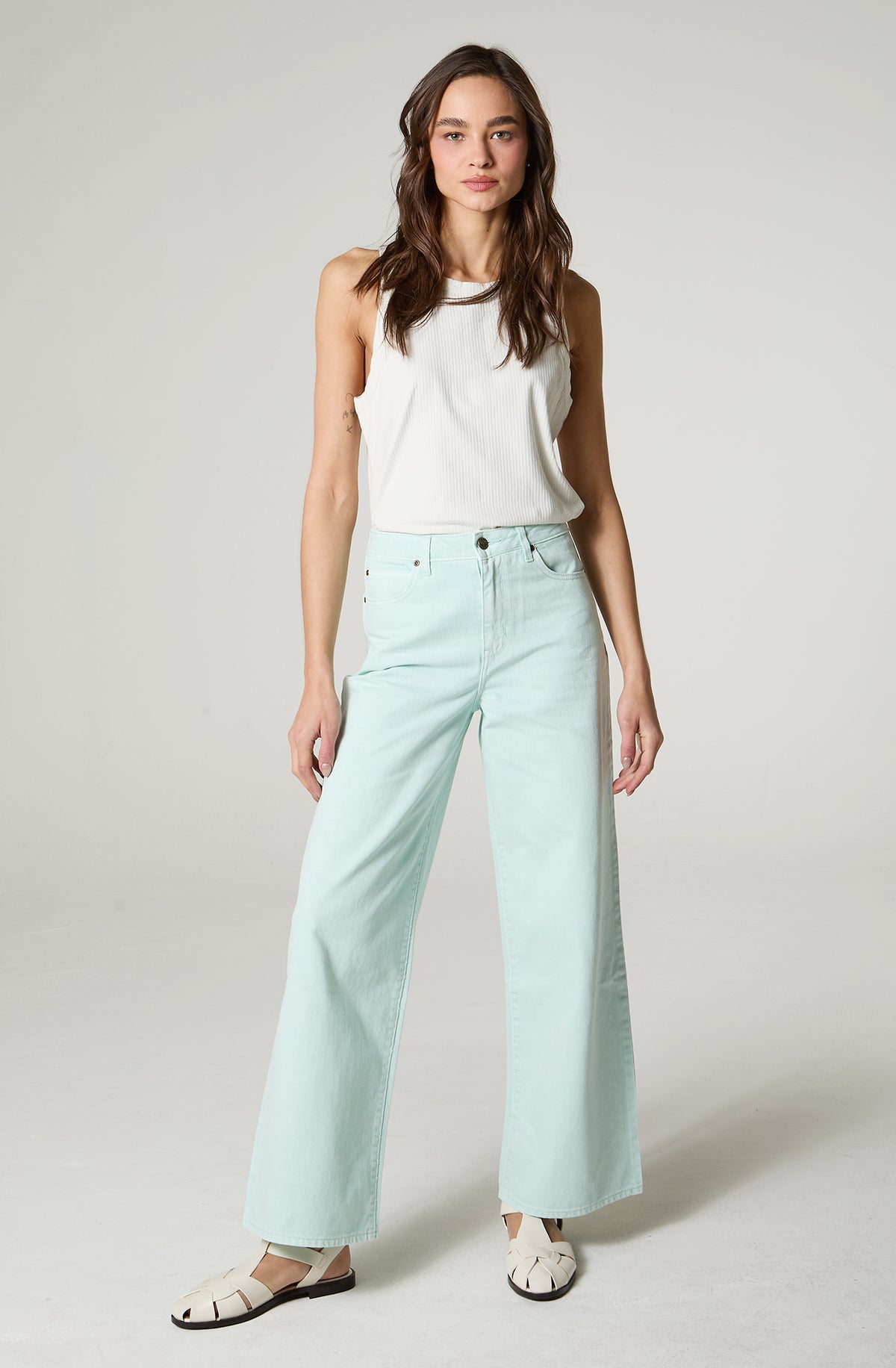 Jeans Mujer Tiro Alto Stella A Line Relaxed Fit Light Fallon