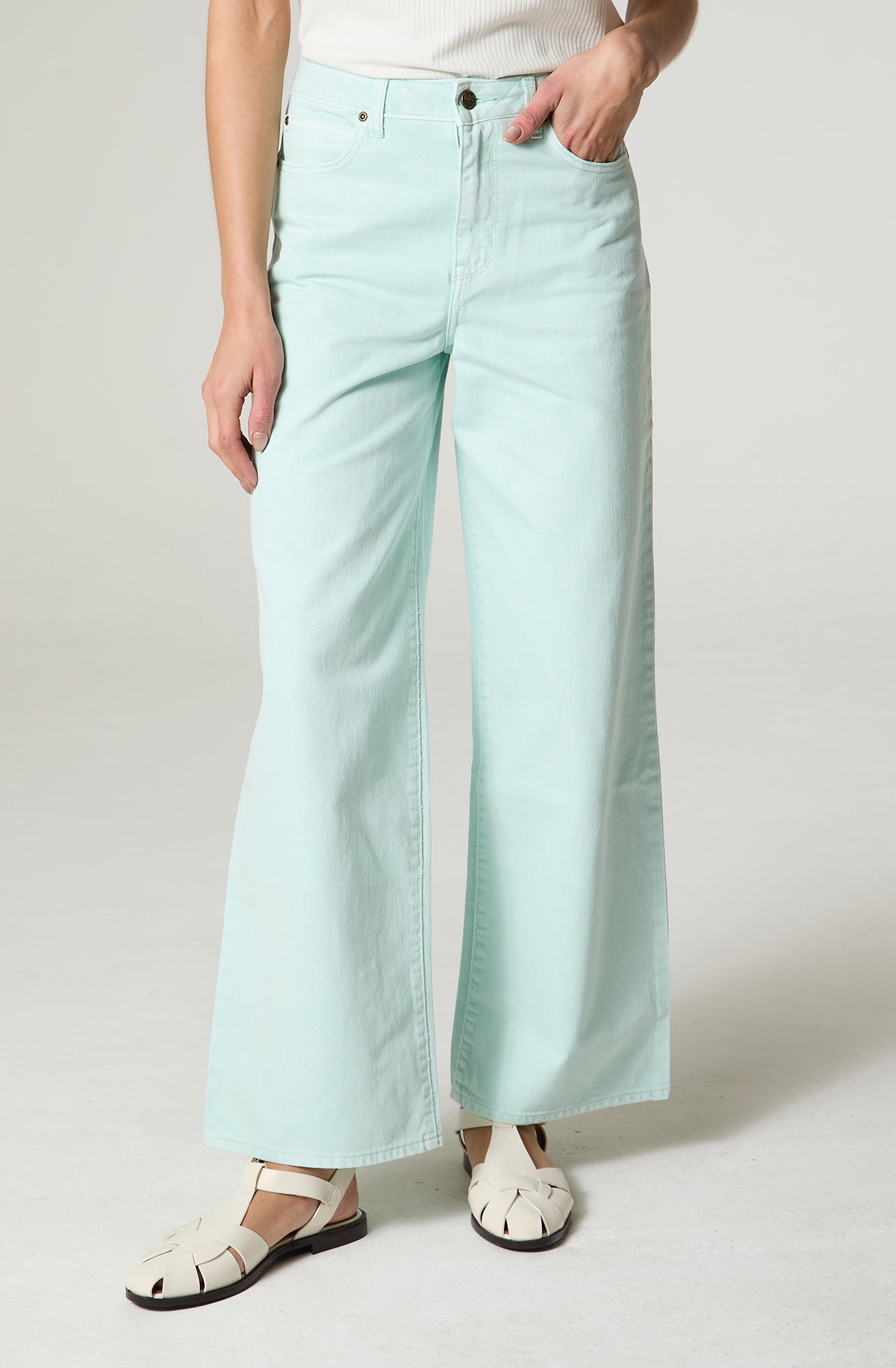 Jeans Mujer Tiro Alto Stella A Line Relaxed Fit Light Fallon
