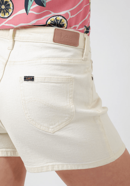 Short Mujer Tiro Alto Carol Regular Straight Fit Ecru