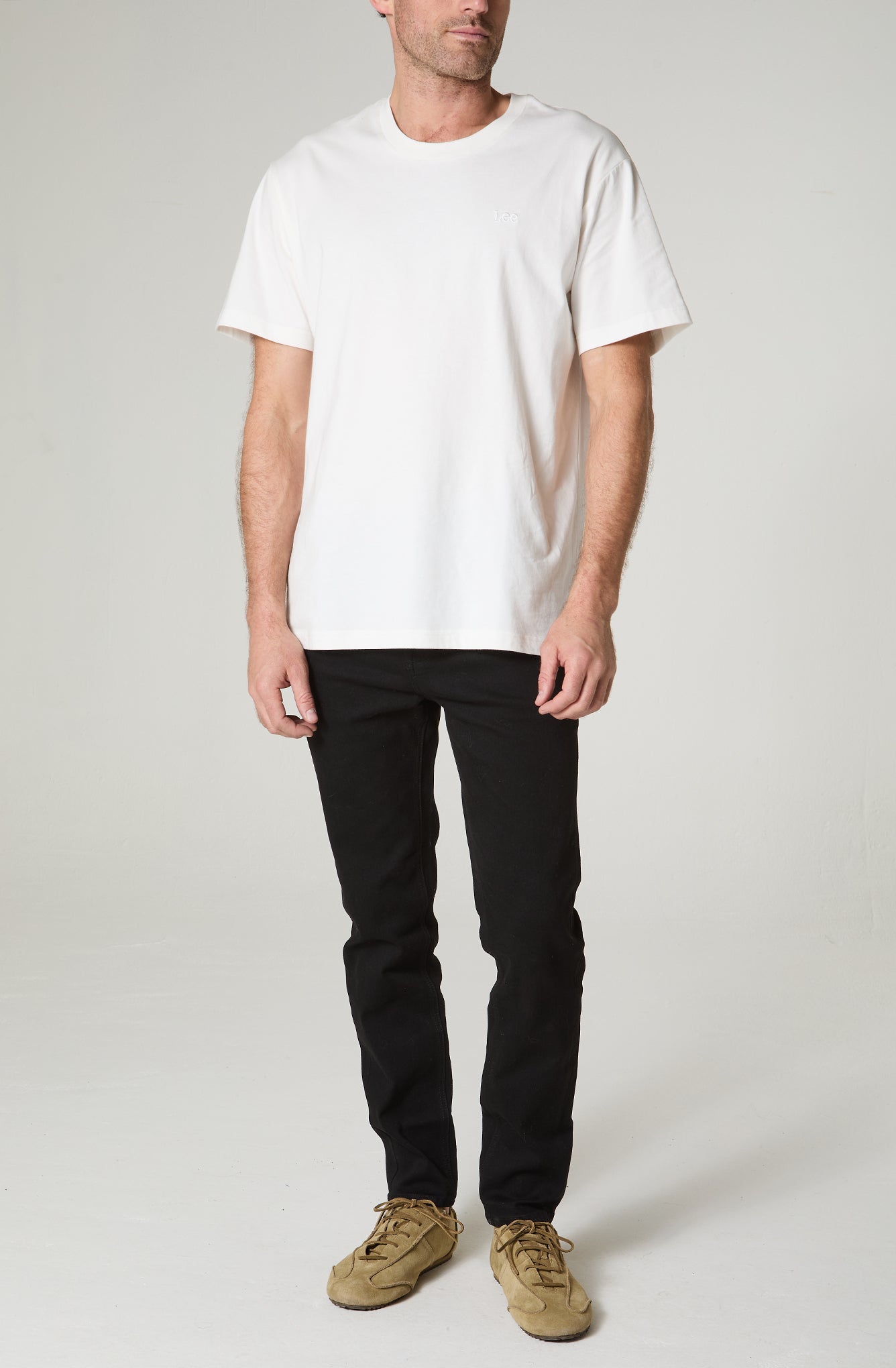 Polera Hombre Regular Fit Bordado Blanco