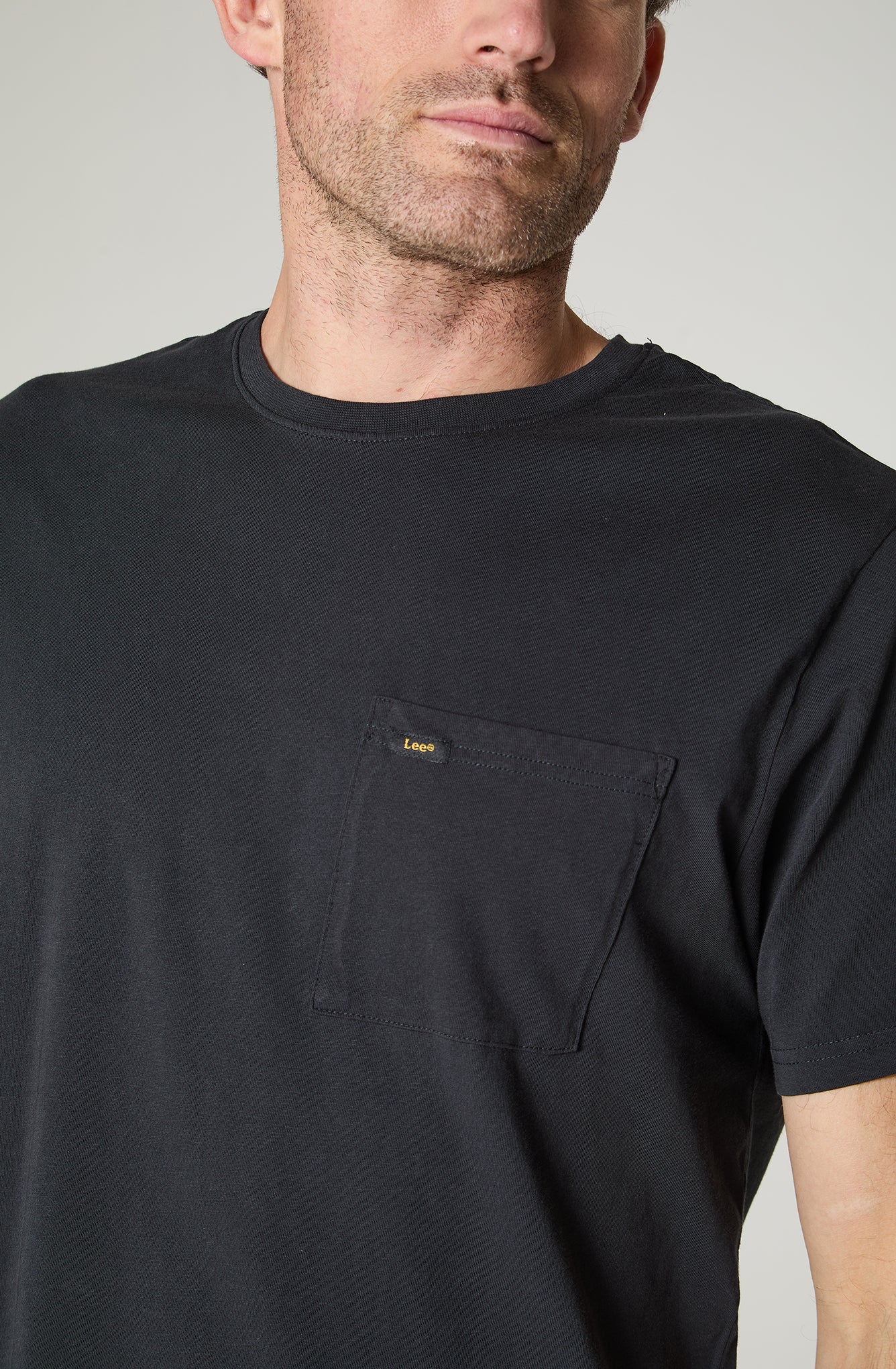Polera Hombre 1 Pocket Regular Fit Negro