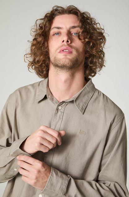 Camisa Hombre Manga Larga Lino Regular Fit Taupé