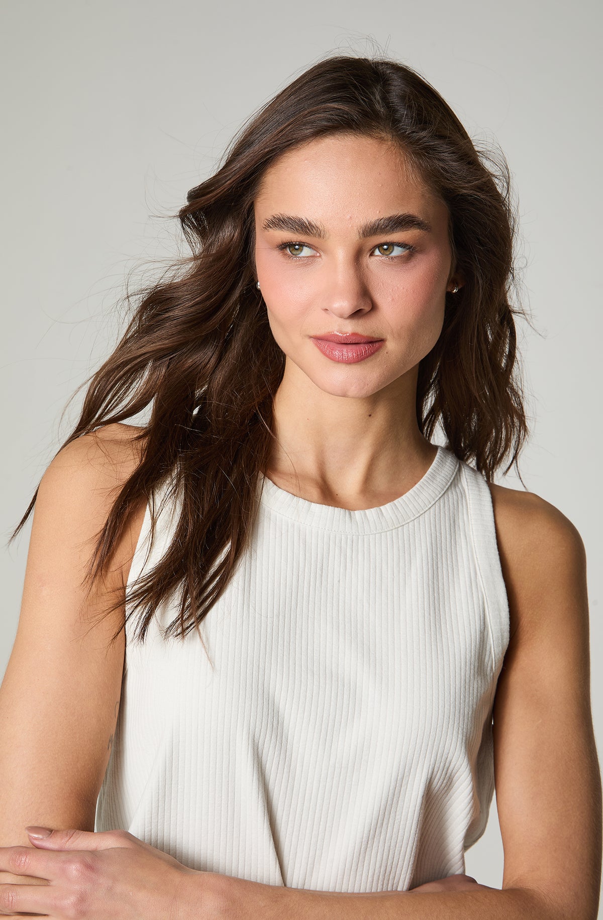 Polera Mujer Tank Sin Manga Regular Fit Blanco